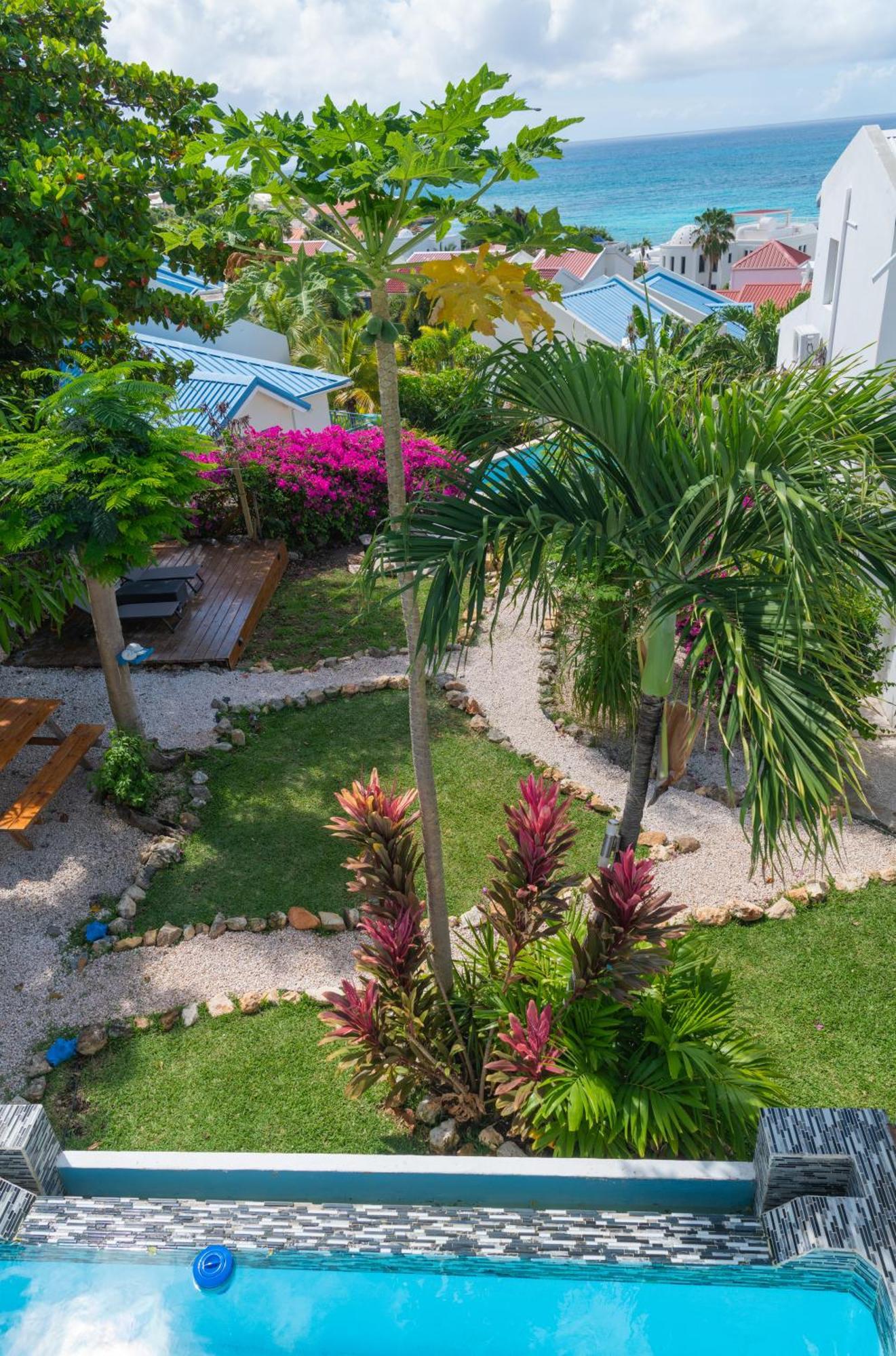 Blue Dream Apartments Simpson Bay Exterior photo