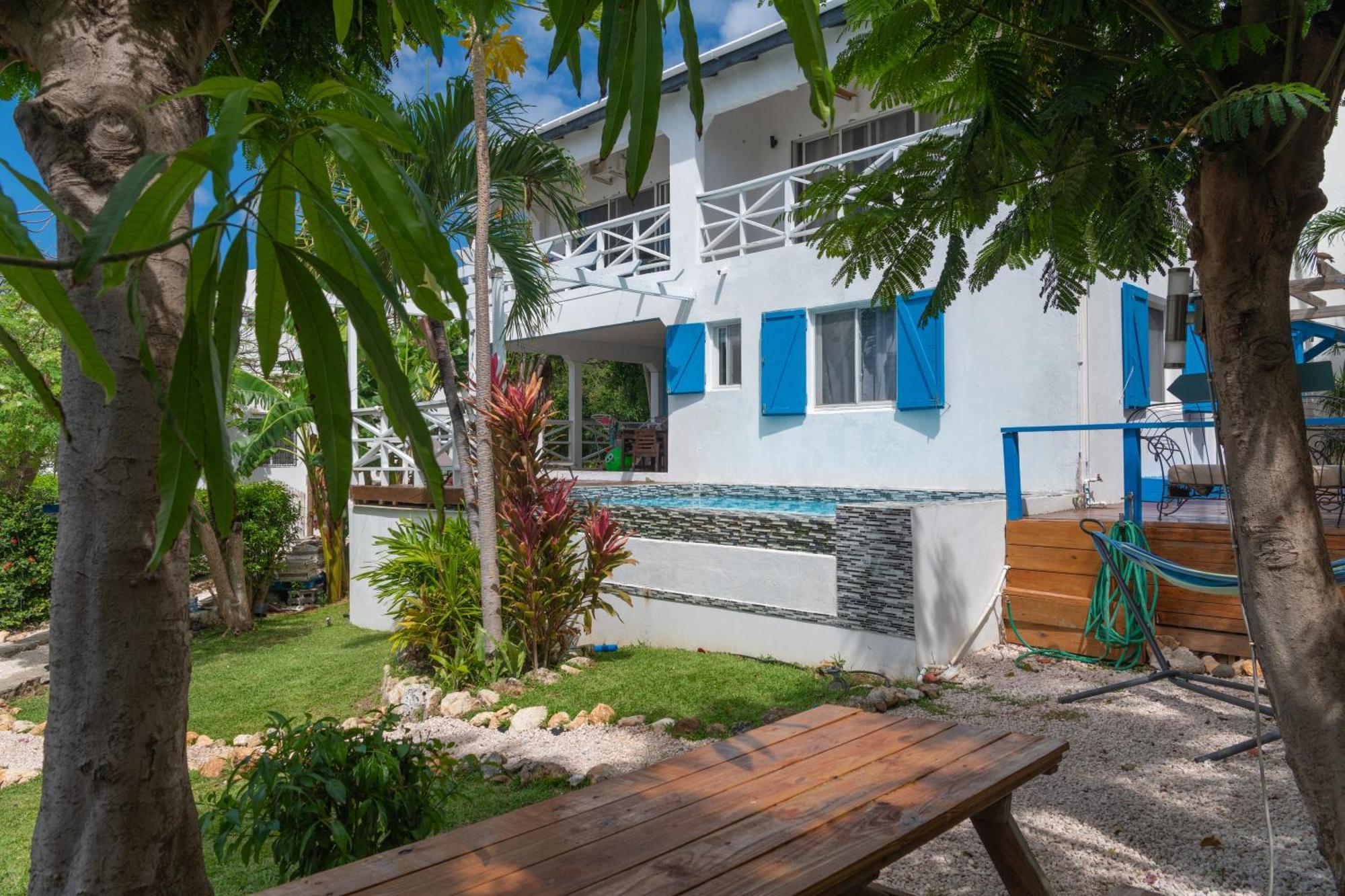 Blue Dream Apartments Simpson Bay Exterior photo